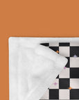 ππππ! ππ% ππ
π
! Silky Soft Throw Blanket - Checkered Magic
